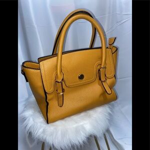 Isabelle Handbag Mustard yellow colored Med/sm no shoulder straps. (B)